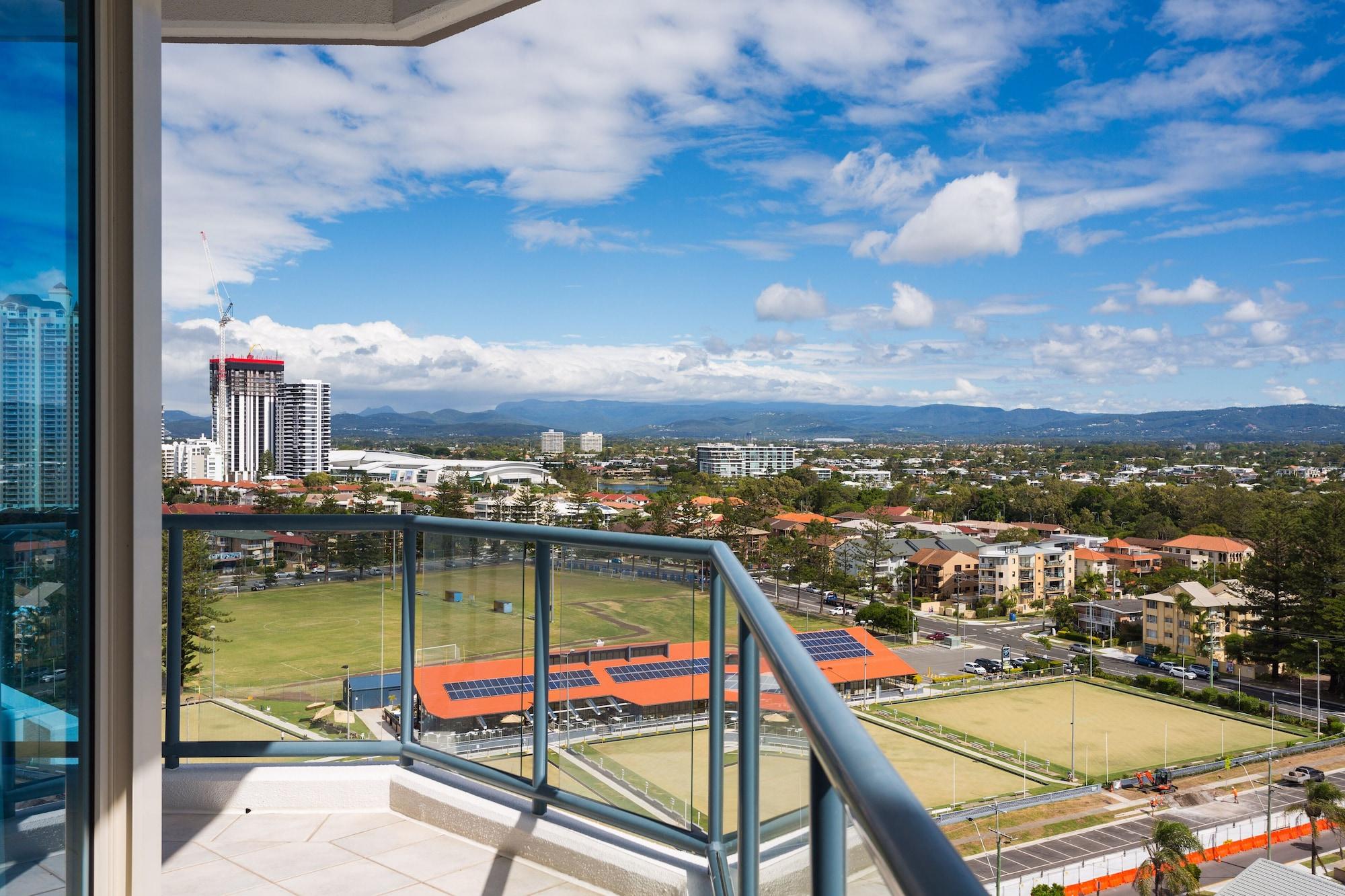 Oceana On Broadbeach Exterior photo