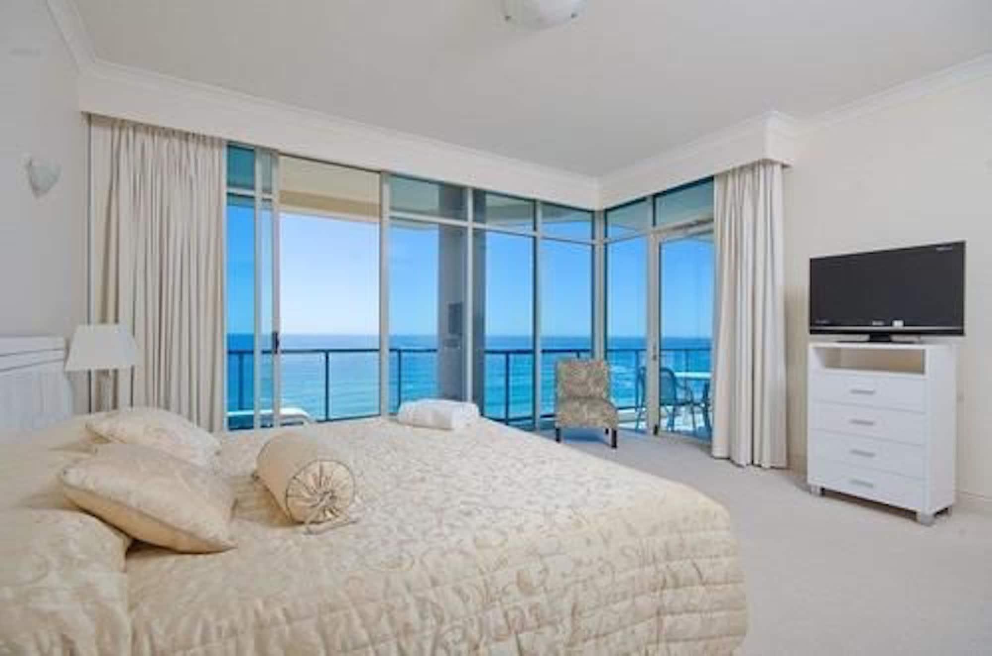 Oceana On Broadbeach Exterior photo