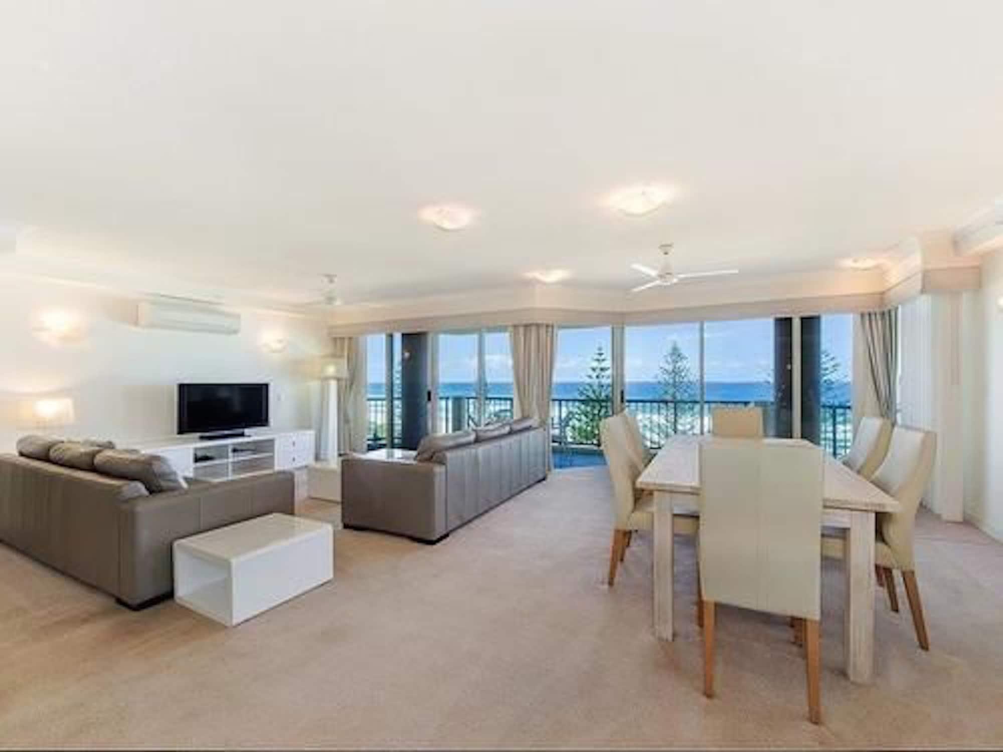 Oceana On Broadbeach Exterior photo