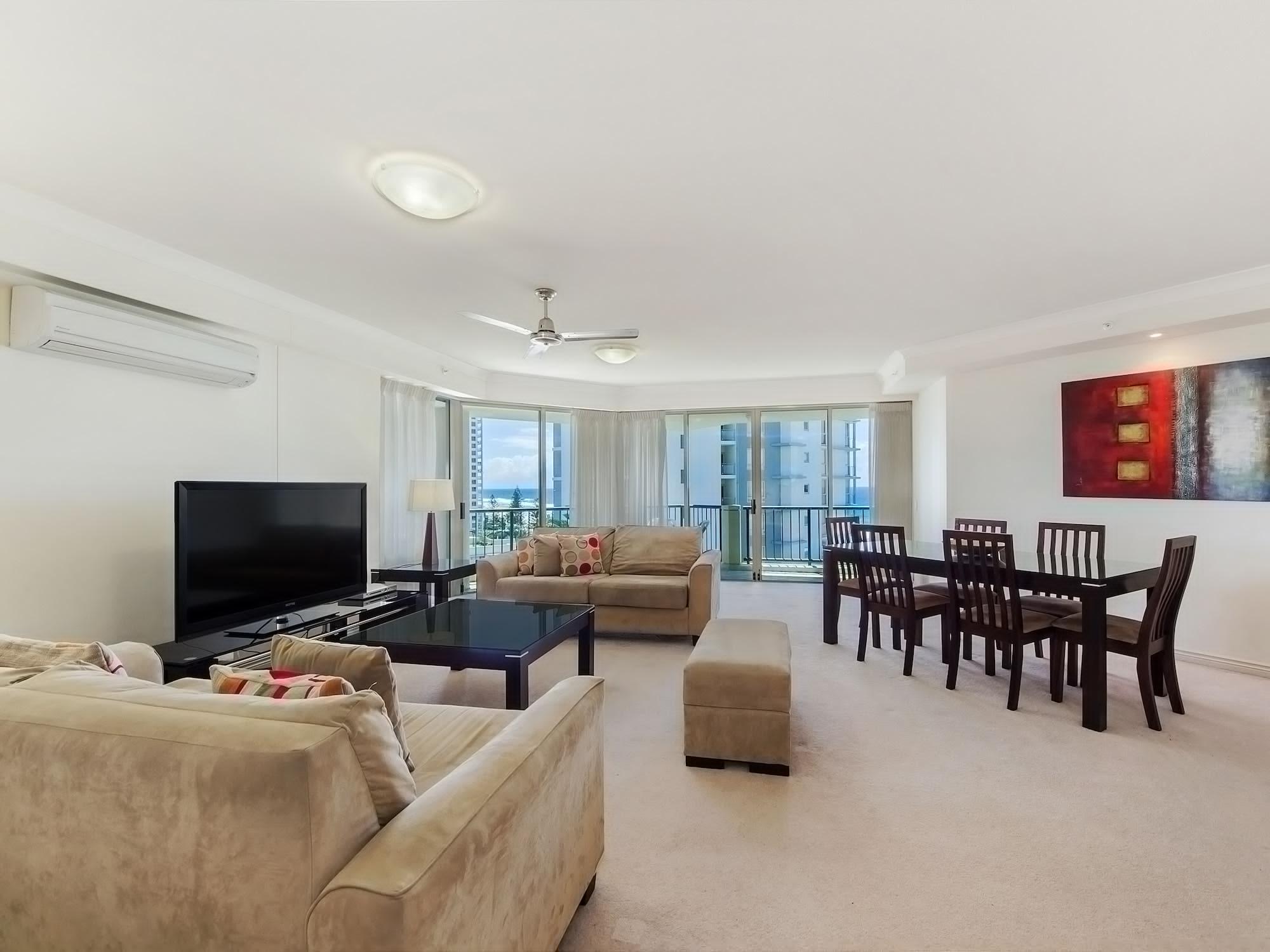 Oceana On Broadbeach Exterior photo