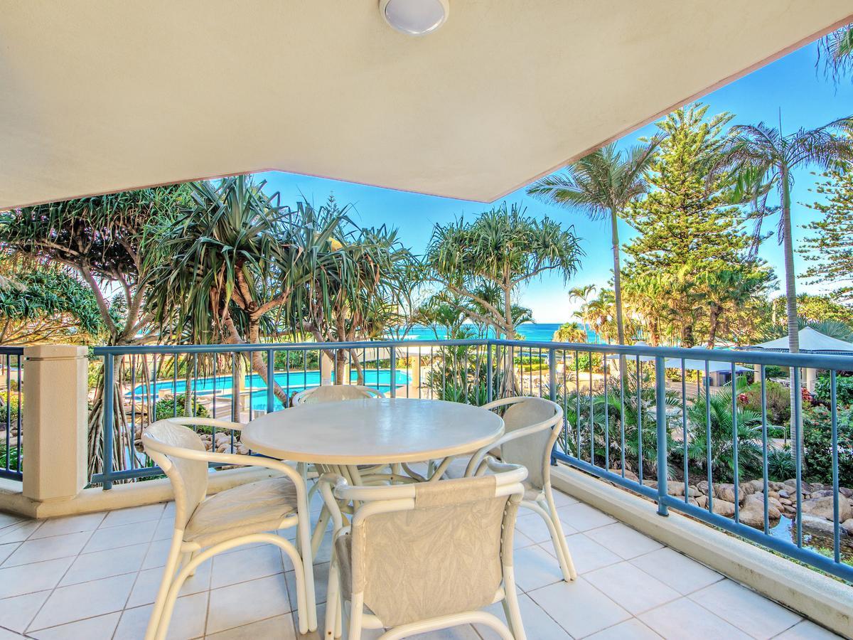 Oceana On Broadbeach Exterior photo