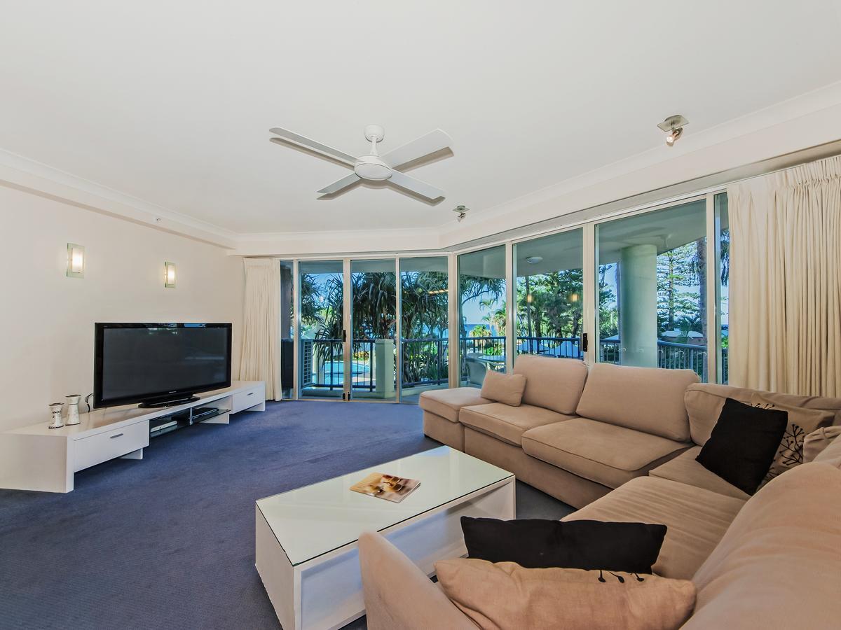 Oceana On Broadbeach Exterior photo