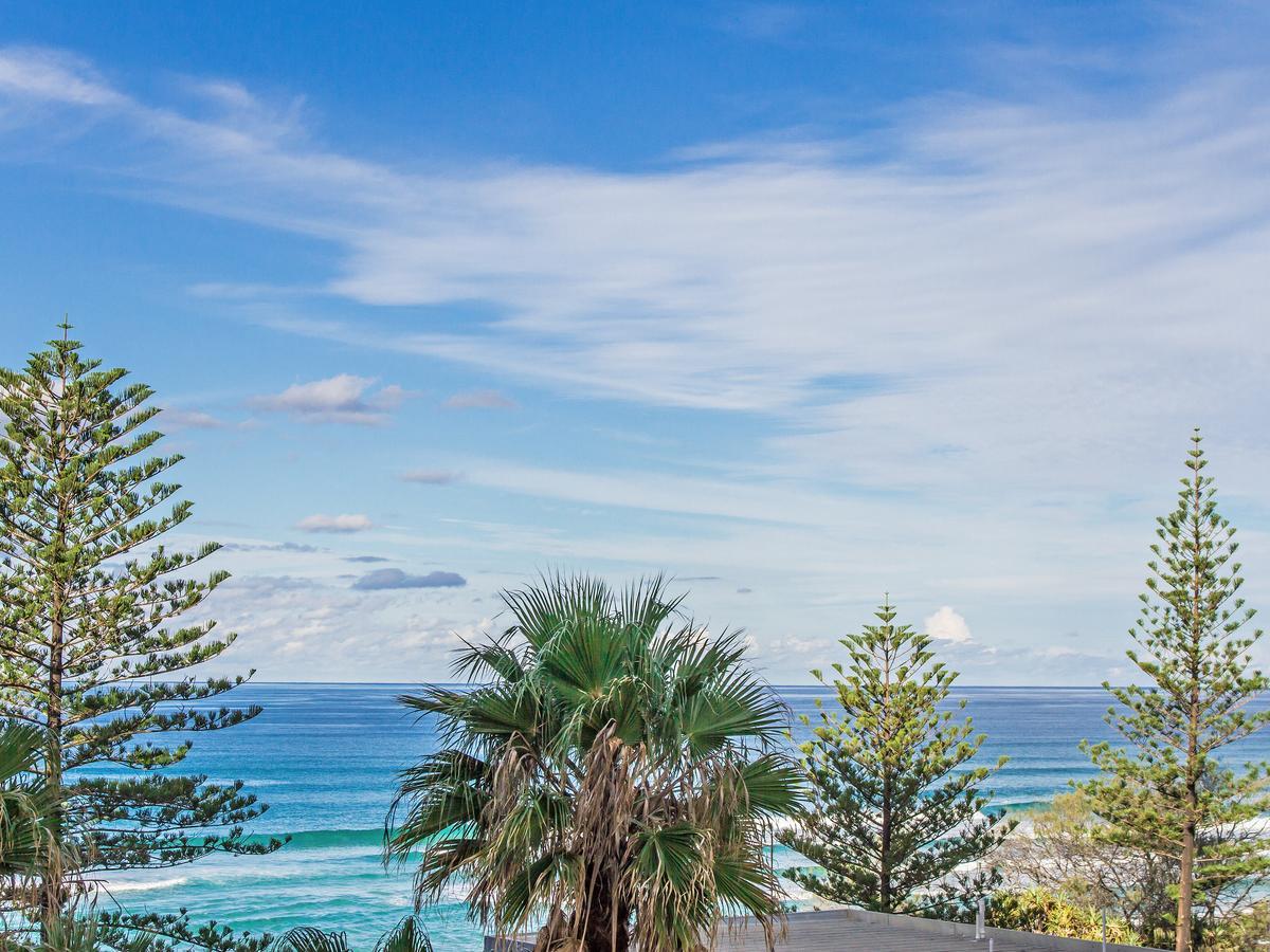 Oceana On Broadbeach Exterior photo