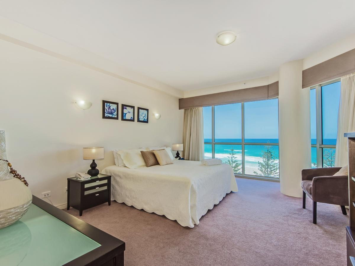 Oceana On Broadbeach Exterior photo