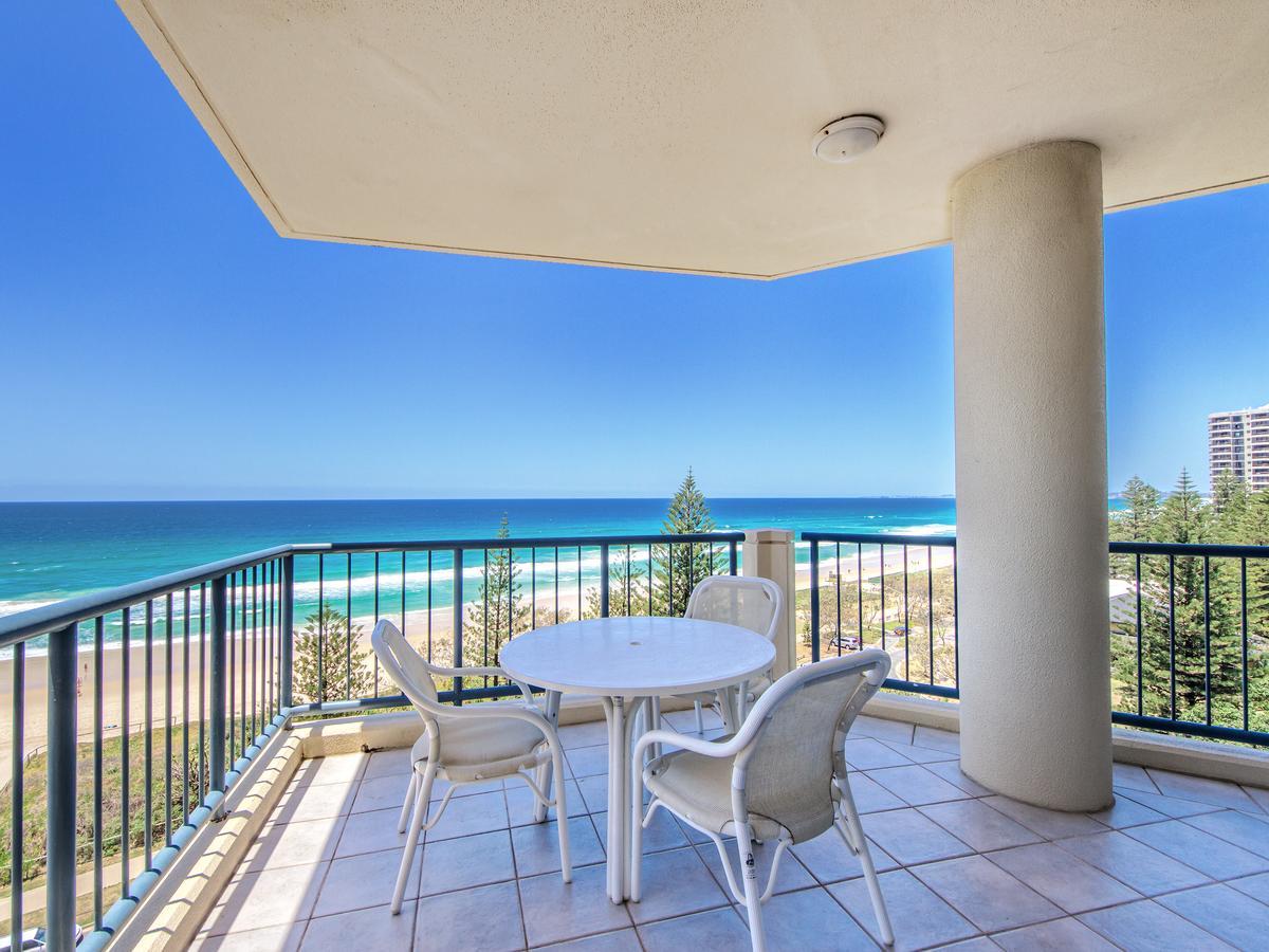 Oceana On Broadbeach Exterior photo