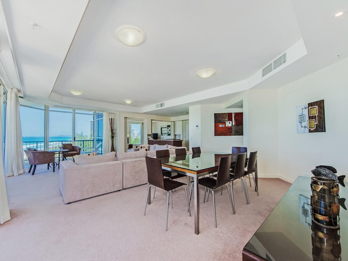 Oceana On Broadbeach Exterior photo